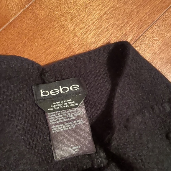 Poncho - Picture 2 of 2